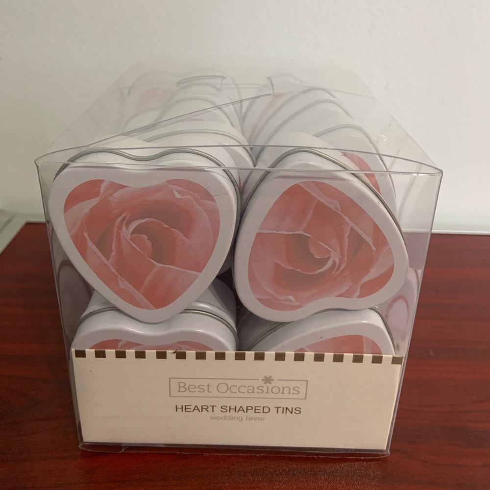 NIP (20) pack heart shaped tins